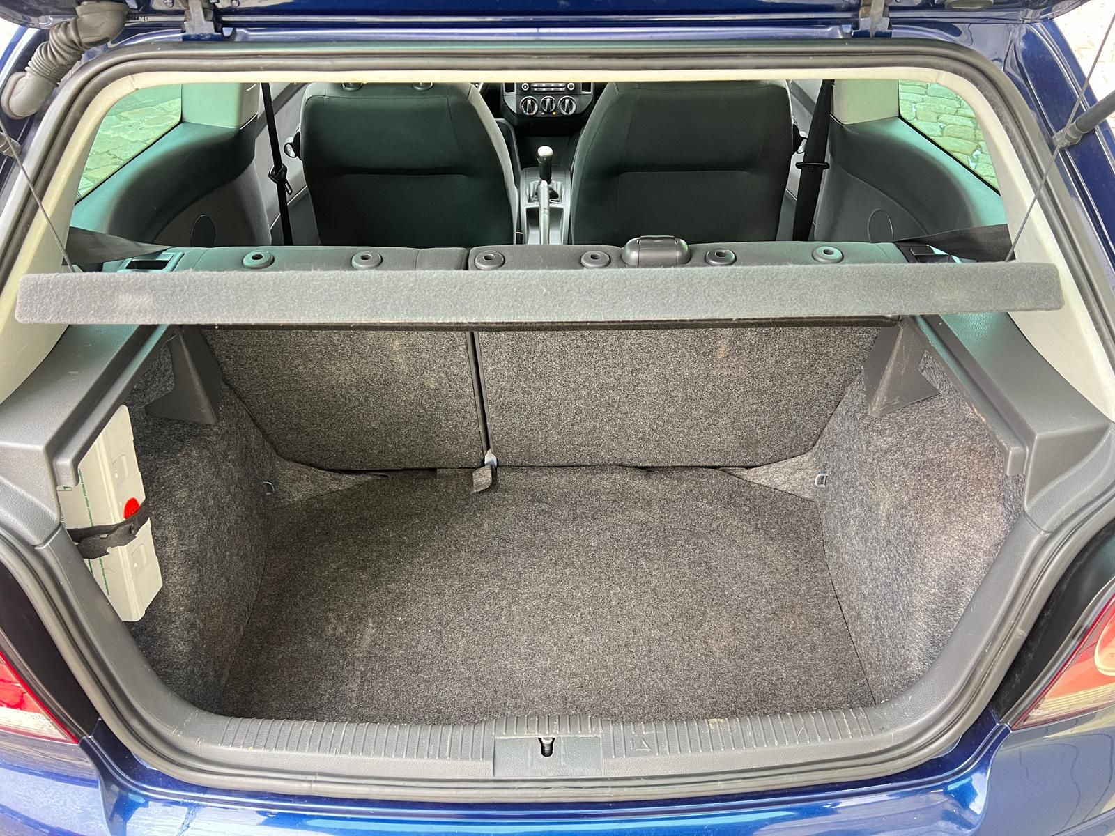 Fahrzeugabbildung Volkswagen Polo 1.2 United *8-FACH*SHZ*PDC*TEMPO*