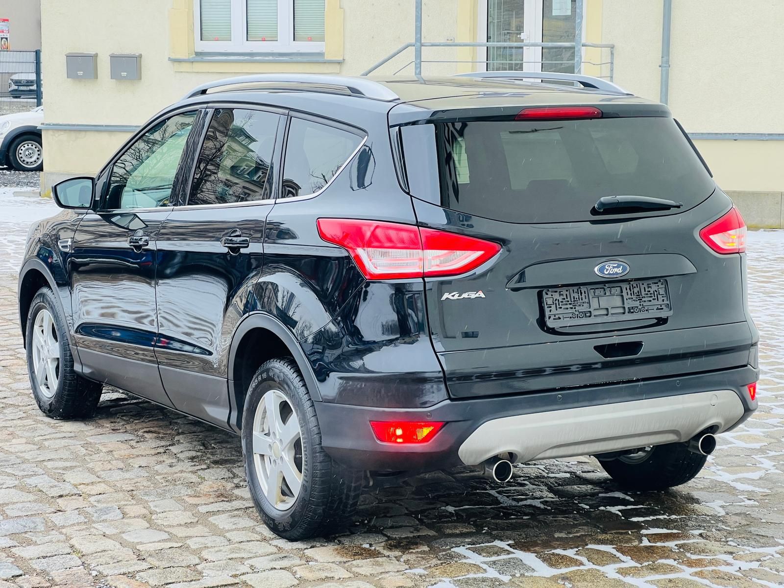 Fahrzeugabbildung Ford Kuga 2.0 TDCi Titanium *BT*PDC*SHZ*TEMPO*L*N*X*