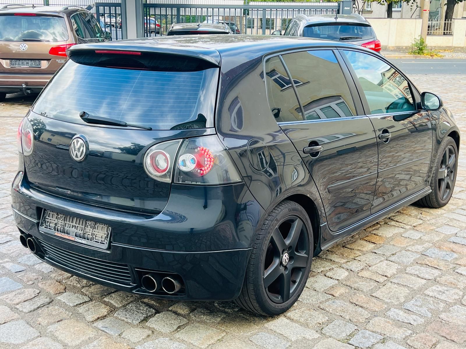 Fahrzeugabbildung Volkswagen Golf 2.0 FSI Sportline *KLIMAAUTOMATIK*SHZ*