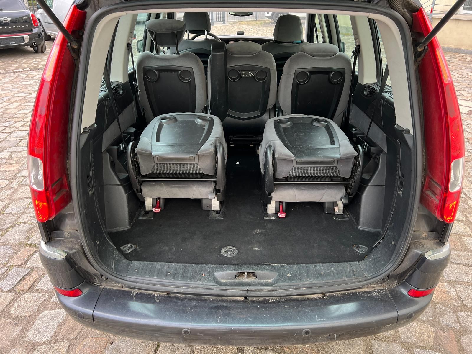 Fahrzeugabbildung Citroën C8 2.0 Tendance *7-SITZE*KLIMA*PDC*TEMPOMAT*