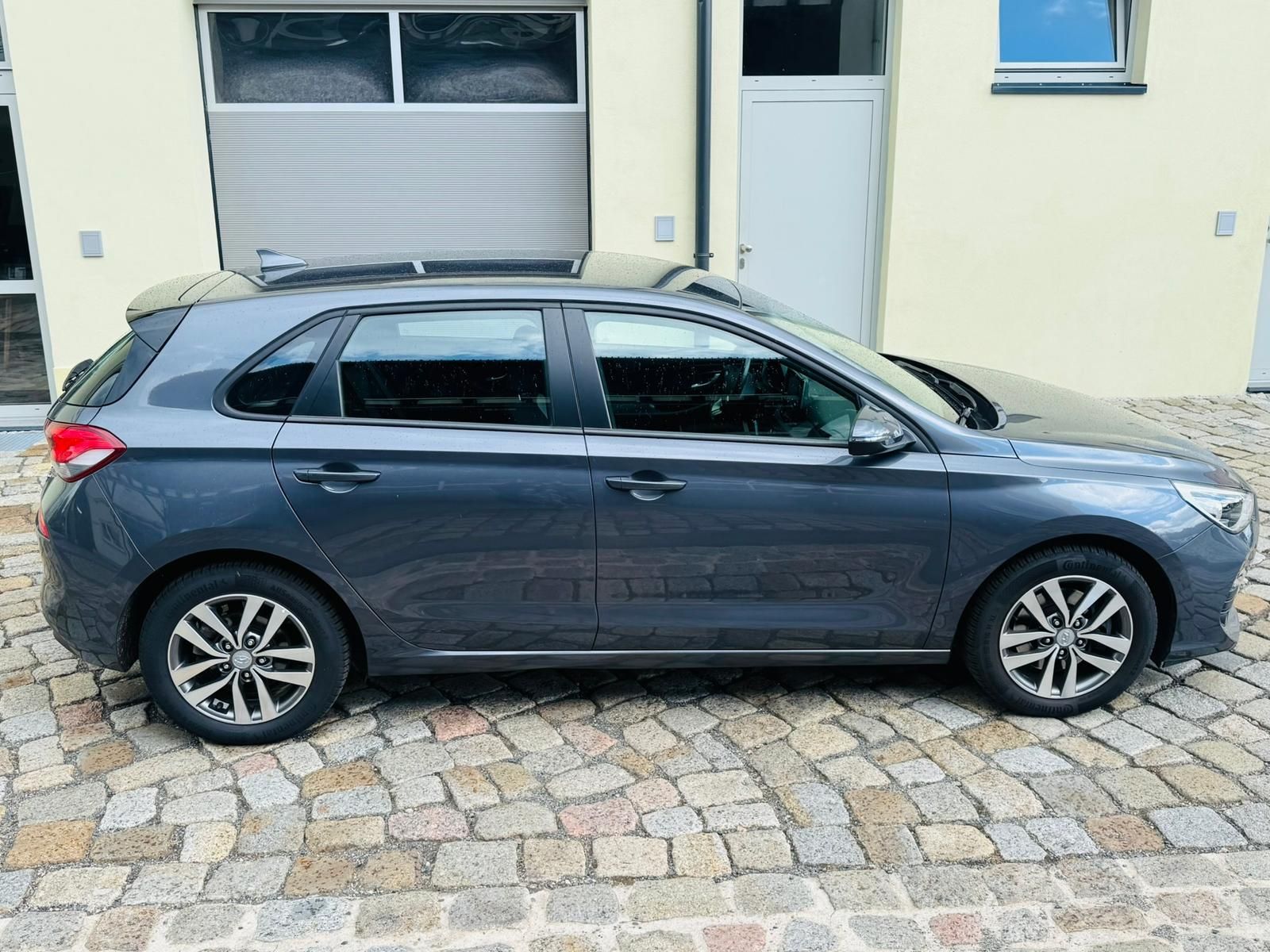 Fahrzeugabbildung Hyundai i30 1.0 T-GDI  | BT | CAM | CARPLAY | HU neu
