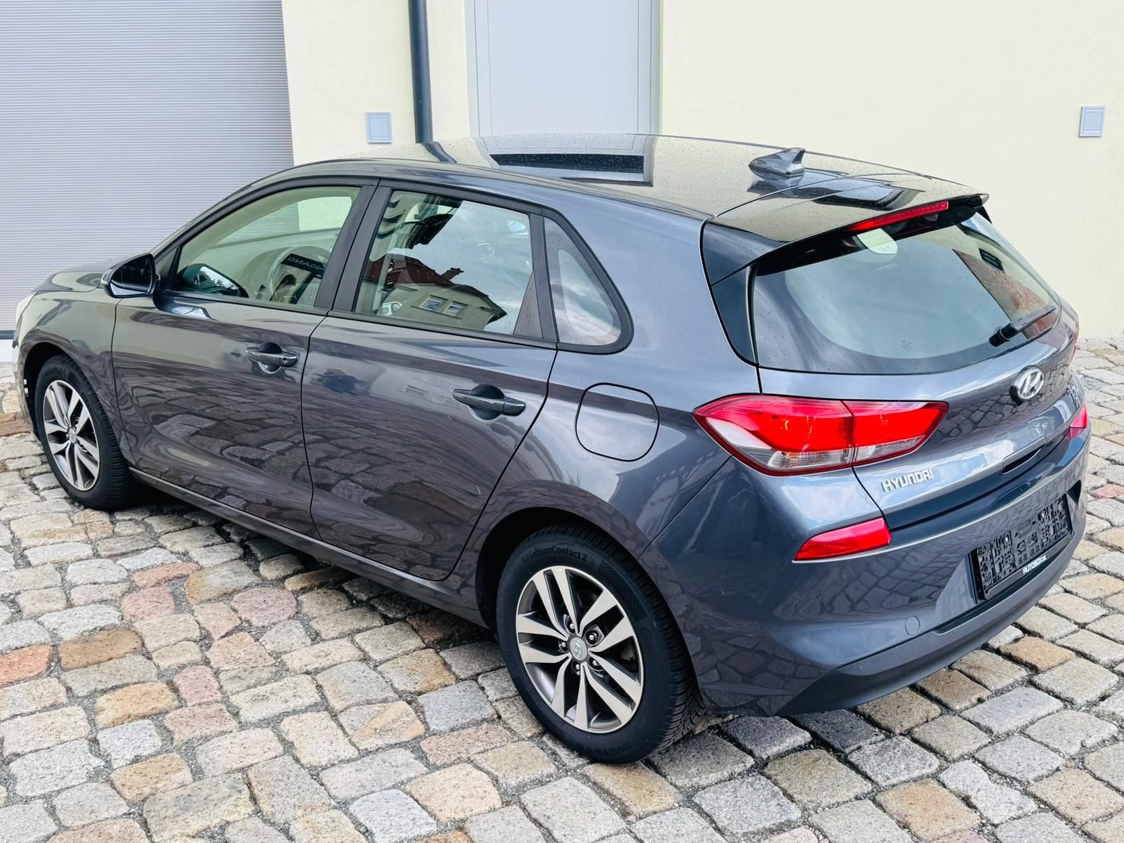 Fahrzeugabbildung Hyundai i30 1.0 T-GDI  | BT | CAM | CARPLAY | HU neu