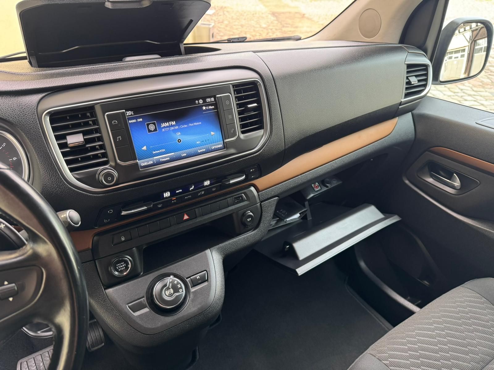 Fahrzeugabbildung Toyota Proace (Verso) 2.0 D-4D Team D |ACC|AHK|STHZG|