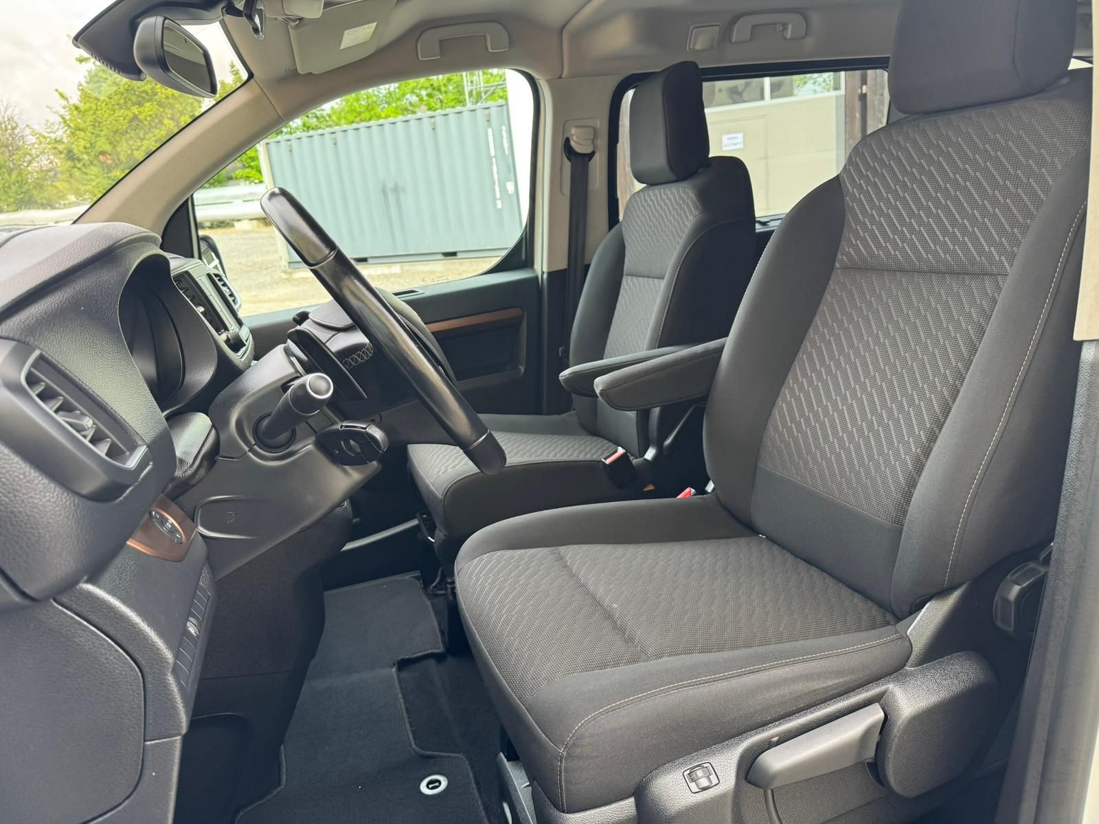 Fahrzeugabbildung Toyota Proace (Verso) 2.0 D-4D Team D |ACC|AHK|STHZG|