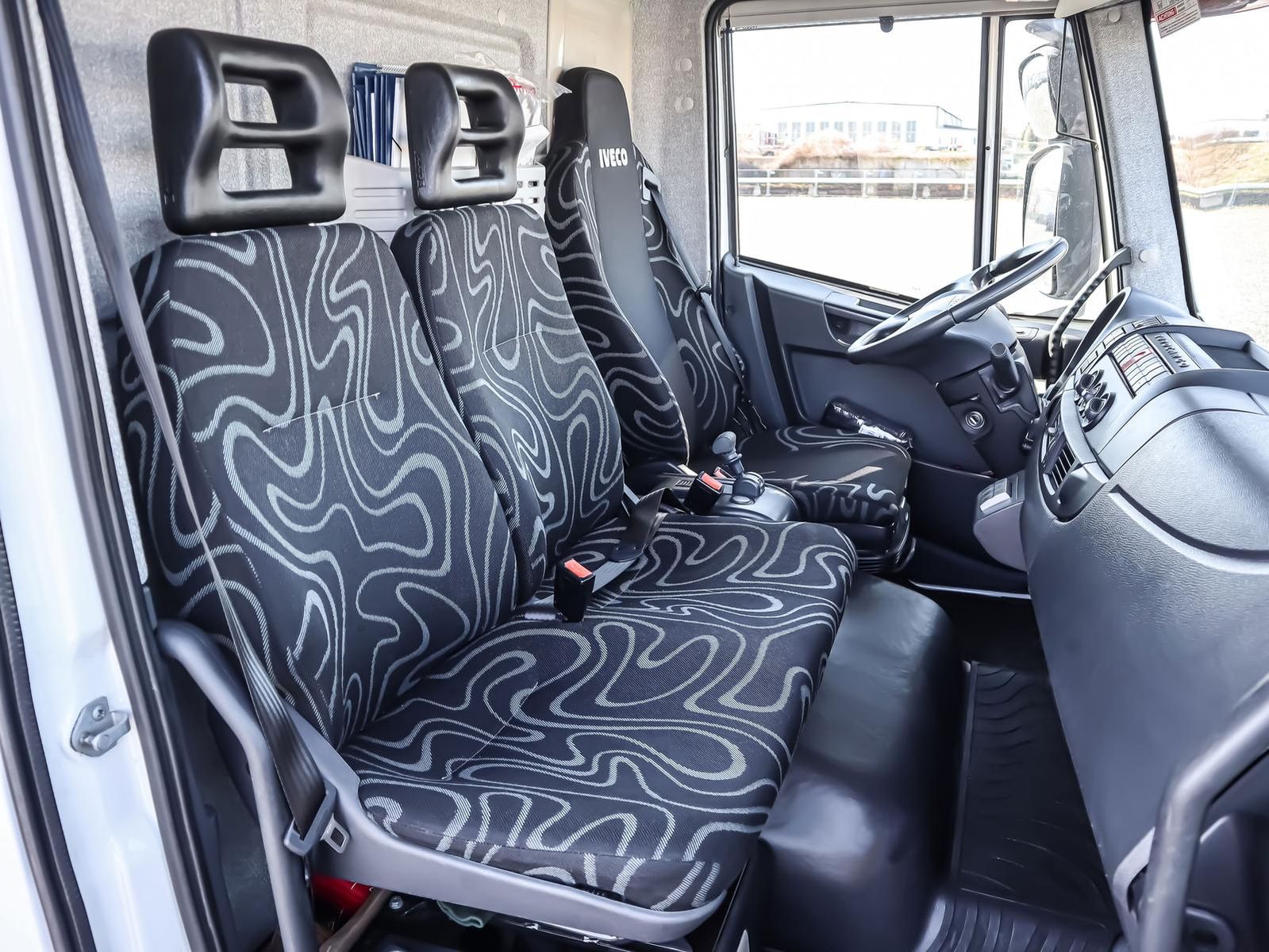 Fahrzeugabbildung Iveco EuroCargo Fahrzeugtransporter/Autotransporter