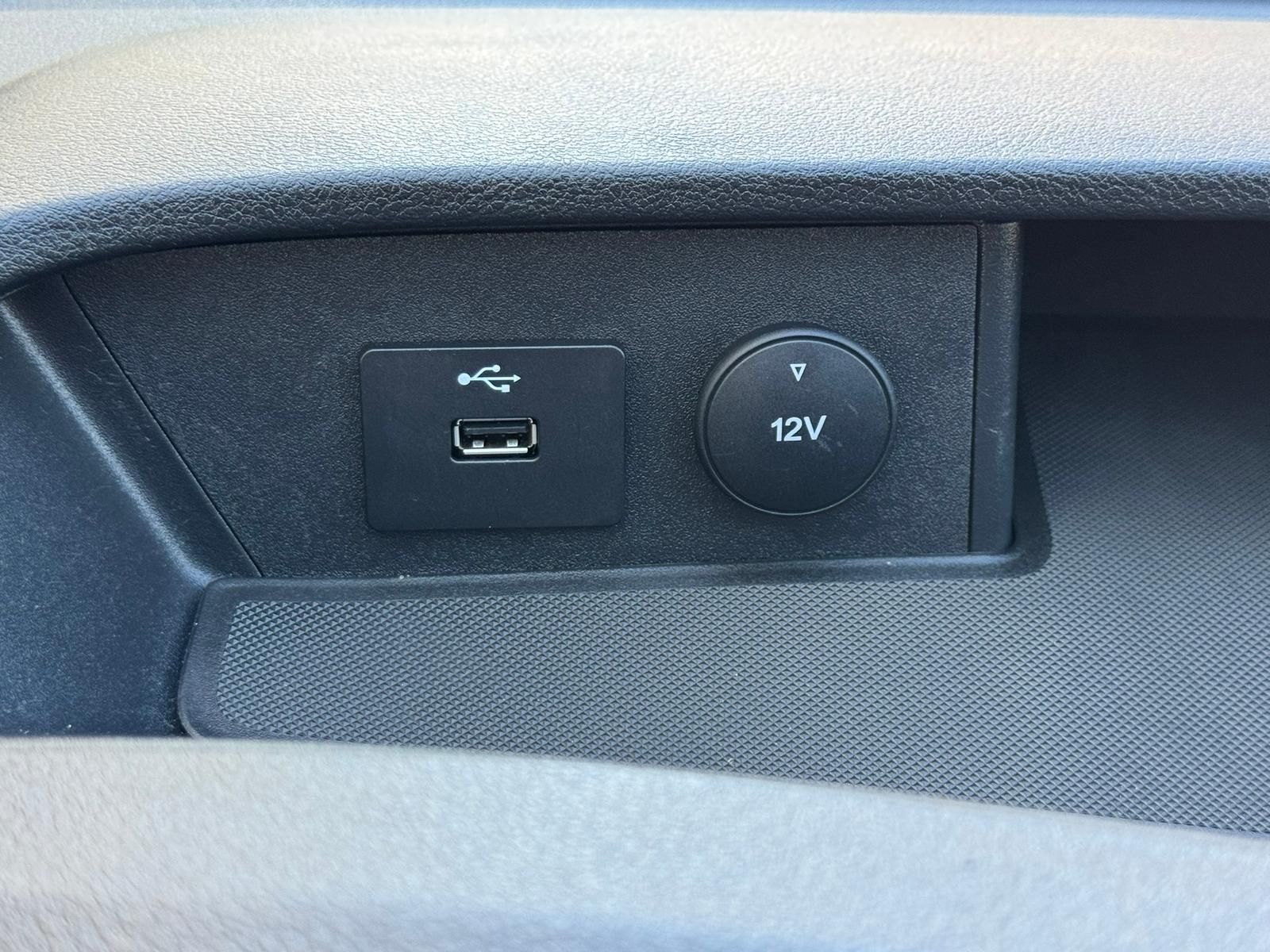 Fahrzeugabbildung Ford Tourneo Custom 2.0 TDCi L1 Trend | 2xPDC | KLIMA