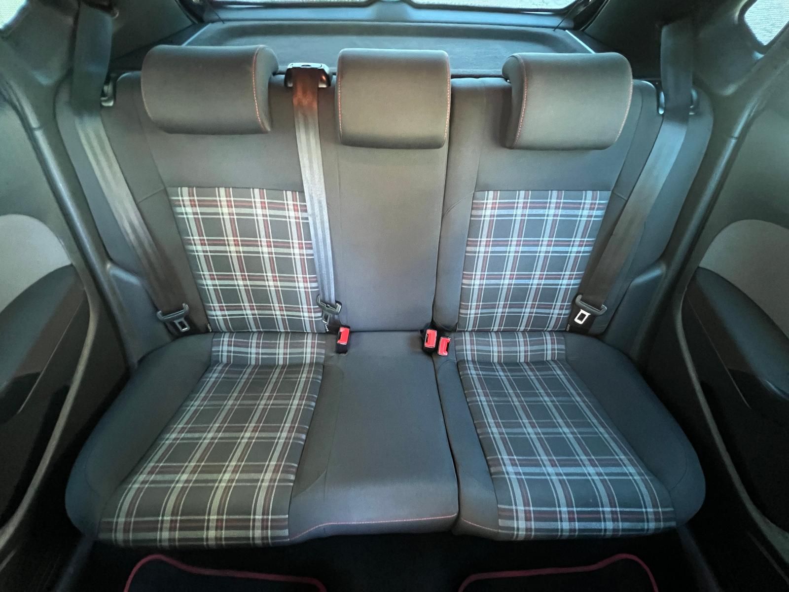 Fahrzeugabbildung Volkswagen Polo GTI | CARPLAY | DAB | PDC | SHZ |