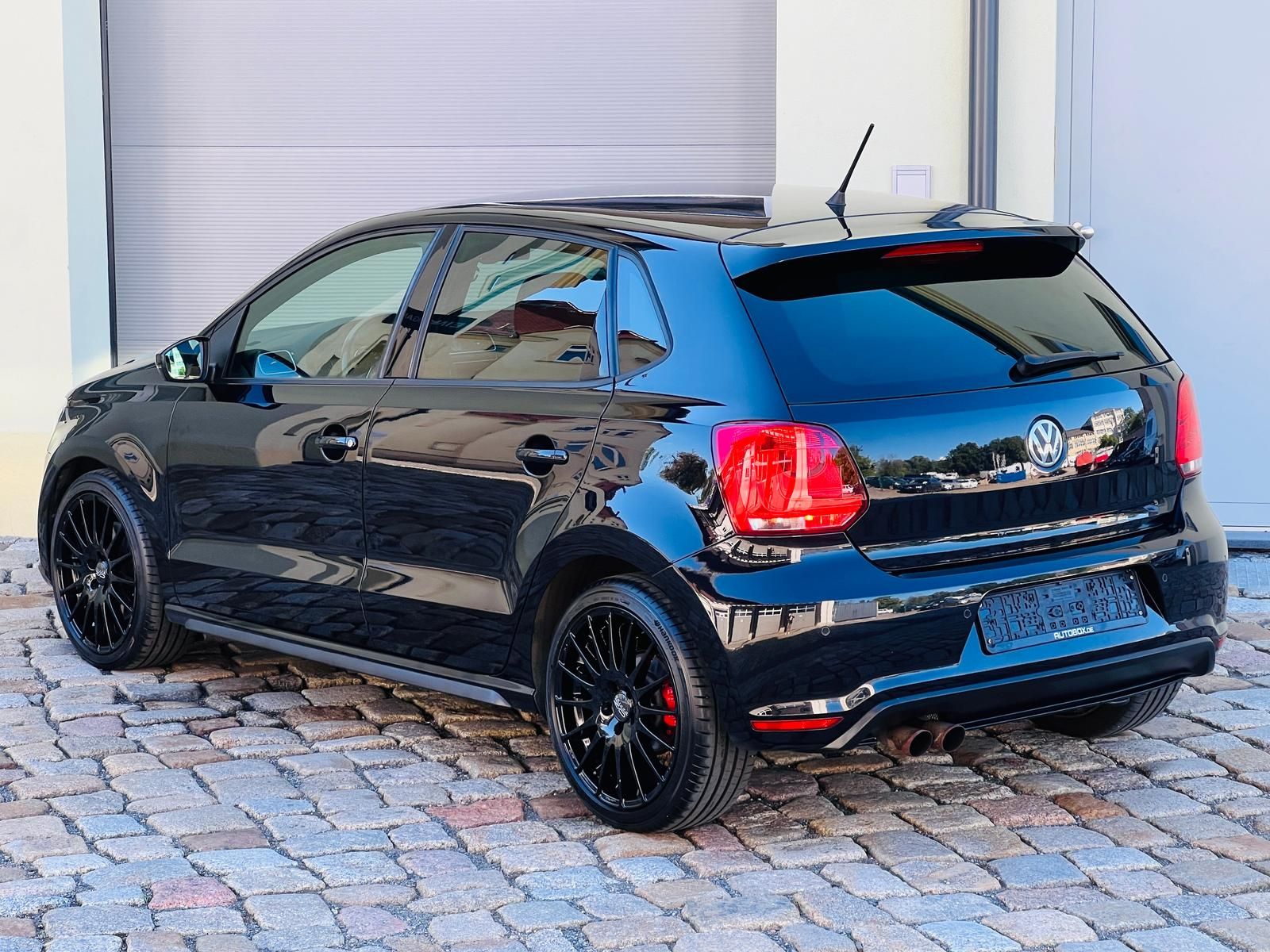 Fahrzeugabbildung Volkswagen Polo GTI | CARPLAY | DAB | PDC | SHZ |