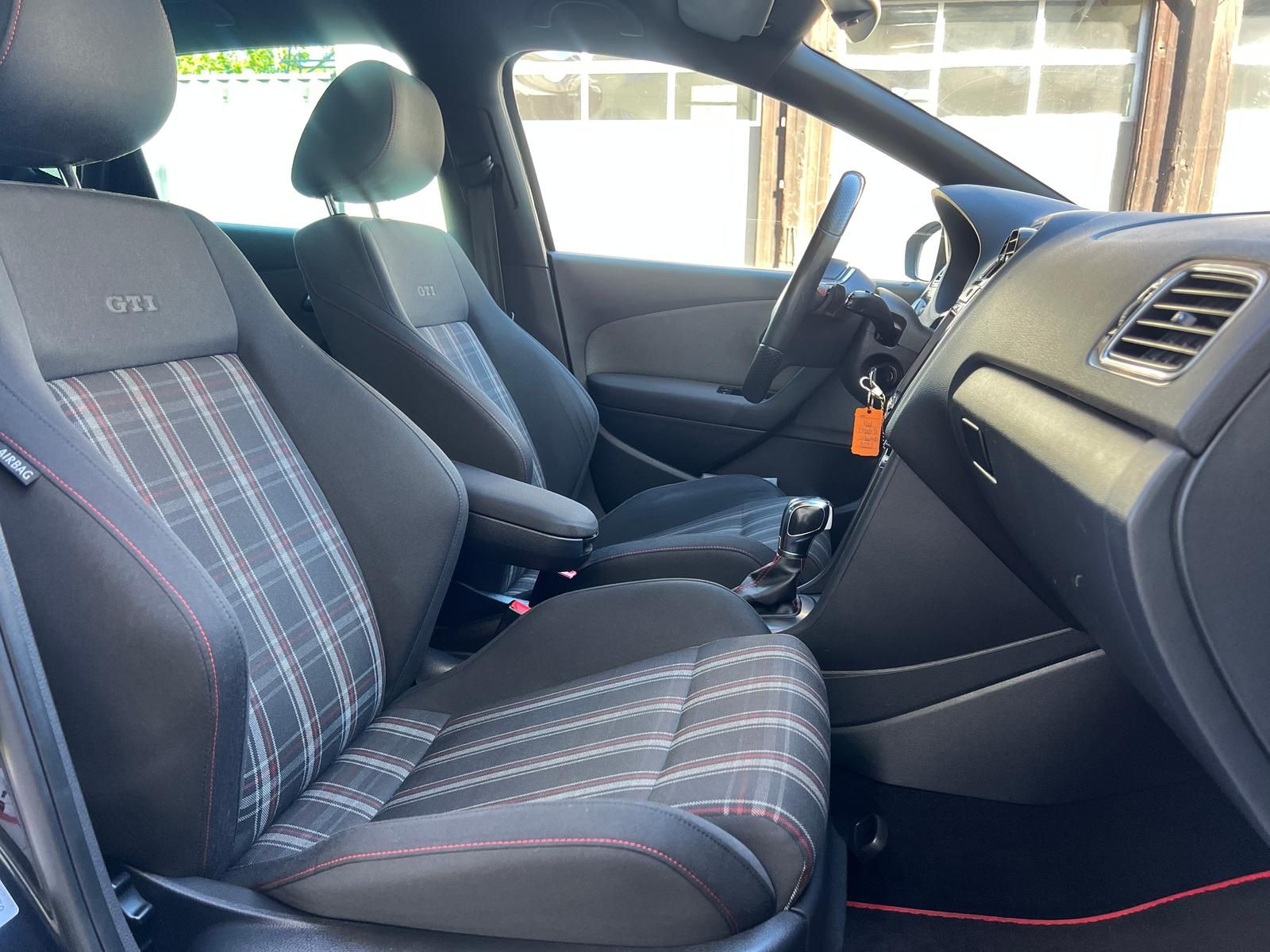 Fahrzeugabbildung Volkswagen Polo GTI | CARPLAY | DAB | PDC | SHZ |
