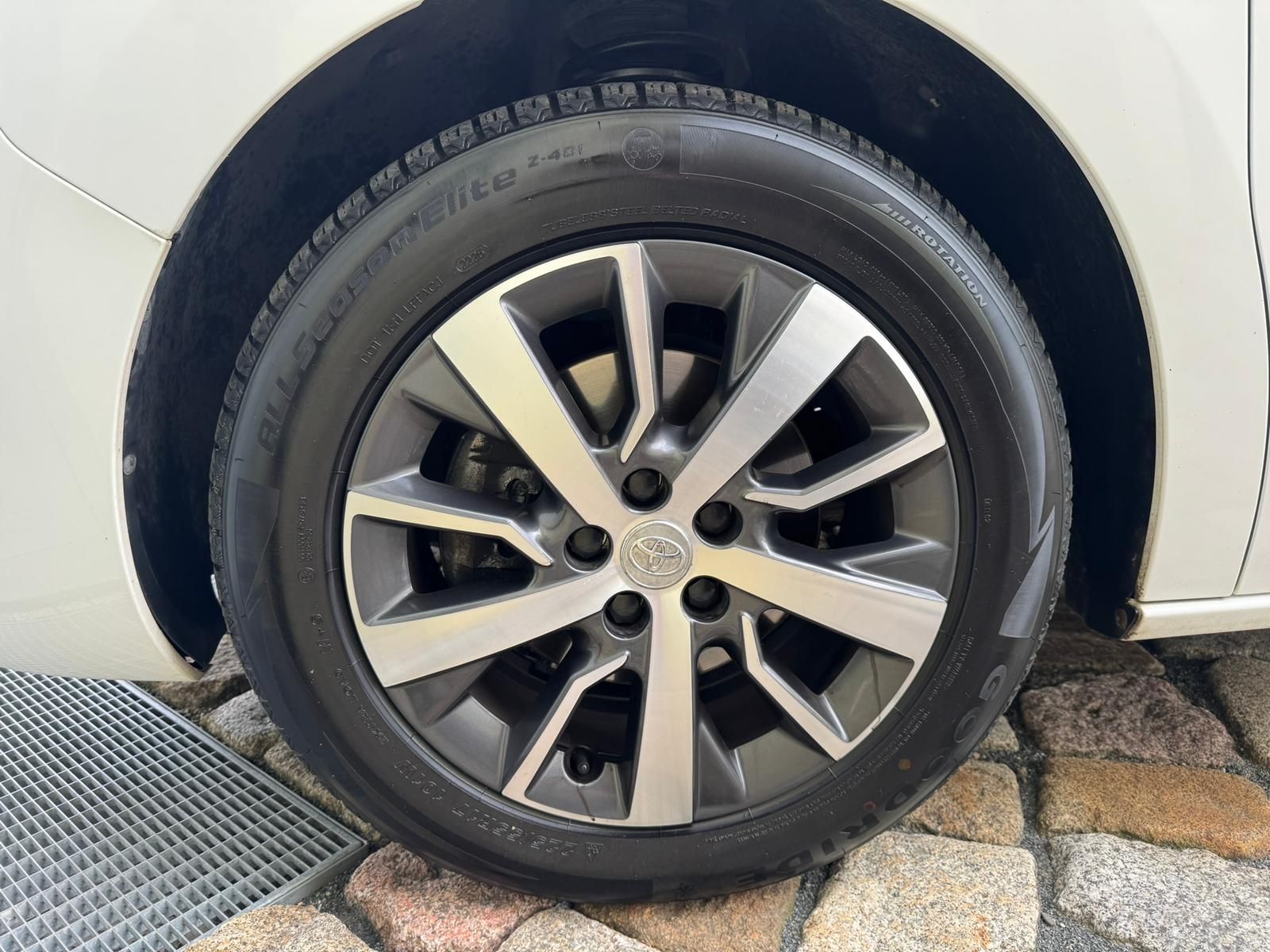 Fahrzeugabbildung Toyota Proace (Verso) 2.0 D-4D Team D |ACC|AHK|STHZG|