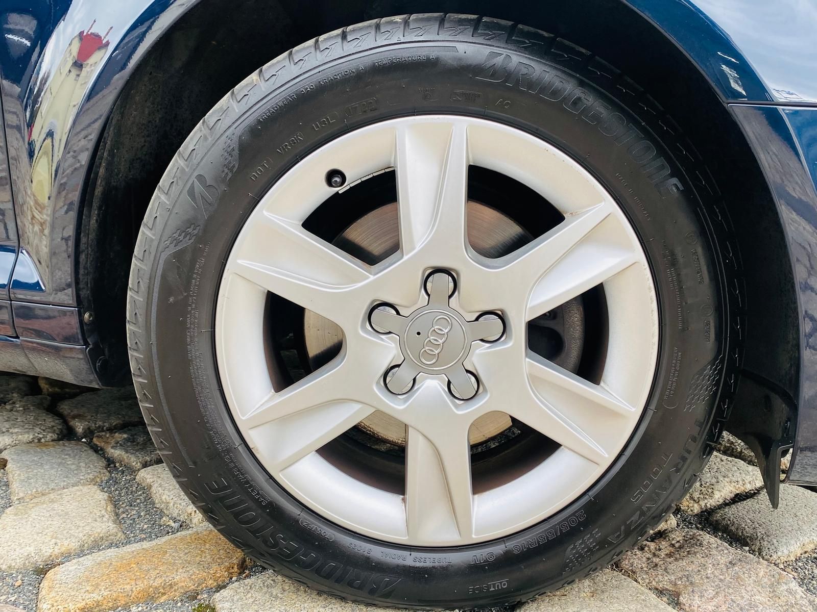 Fahrzeugabbildung Audi A3 Sportback 1.4 16V TFSI | STANDHEIZUNG |