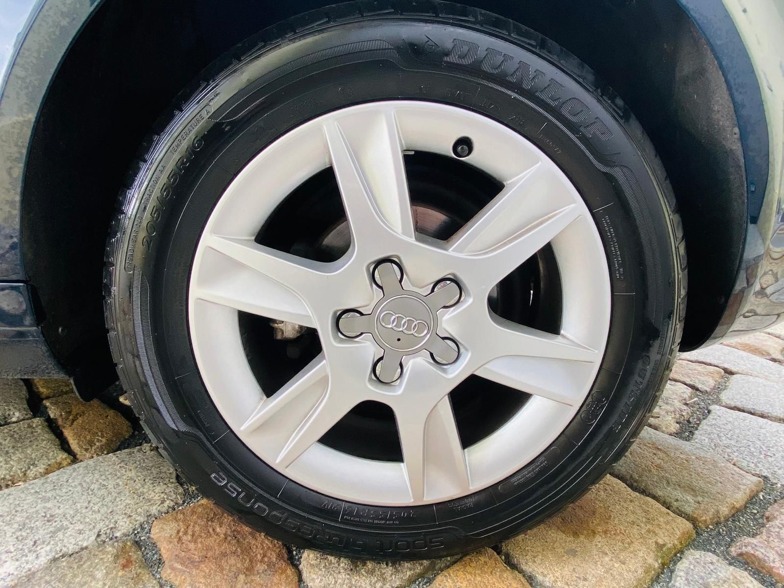 Fahrzeugabbildung Audi A3 Sportback 1.4 16V TFSI | STANDHEIZUNG |