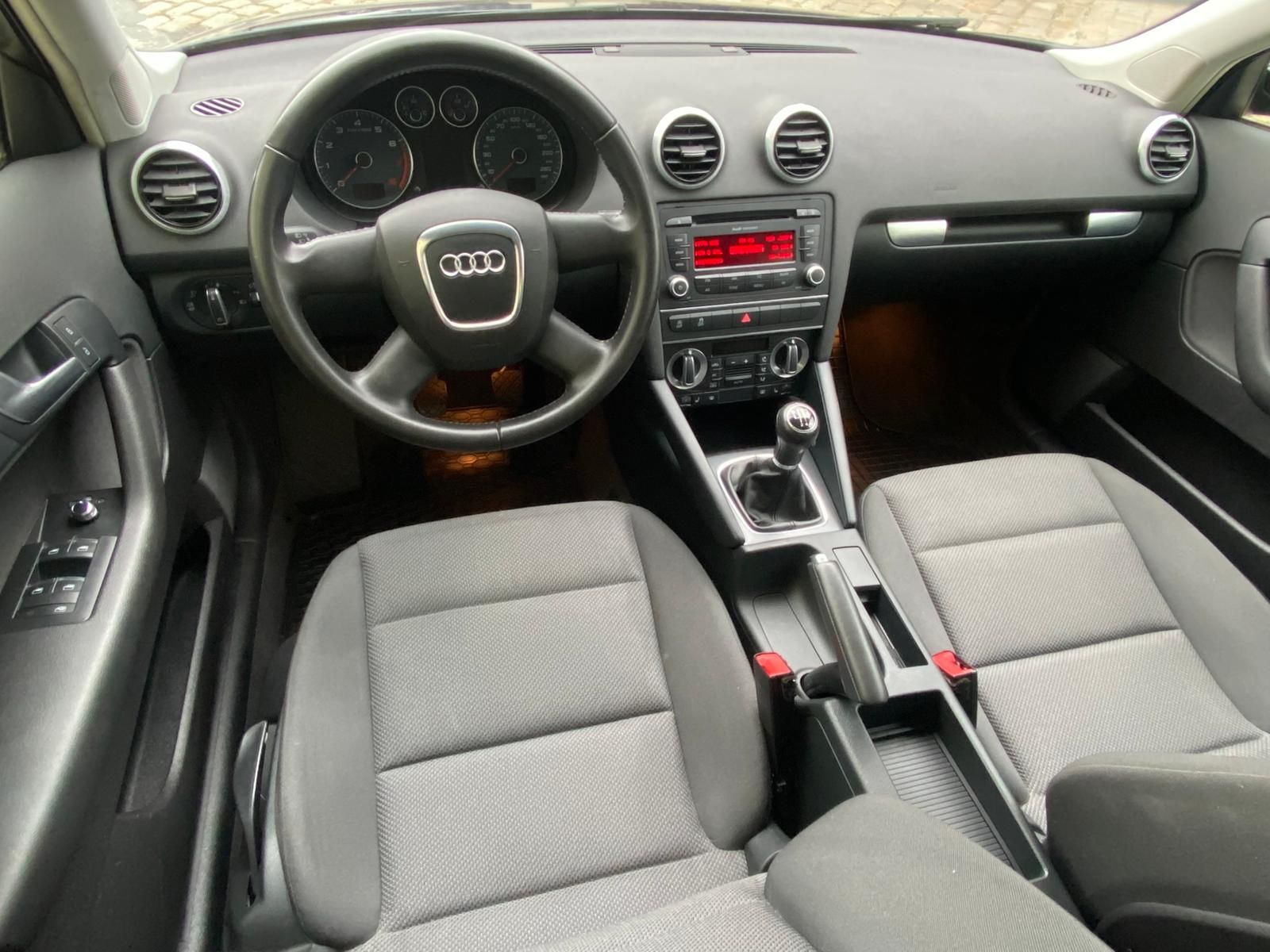 Fahrzeugabbildung Audi A3 Sportback 1.4 16V TFSI | STANDHEIZUNG |
