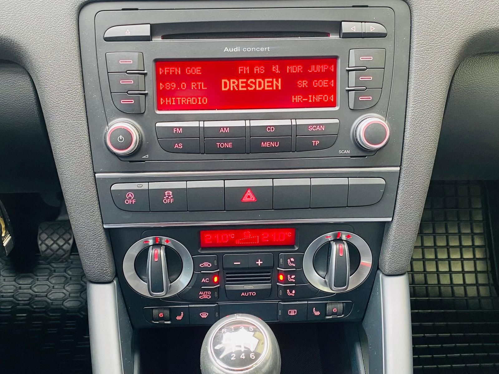 Fahrzeugabbildung Audi A3 Sportback 1.4 16V TFSI | STANDHEIZUNG |