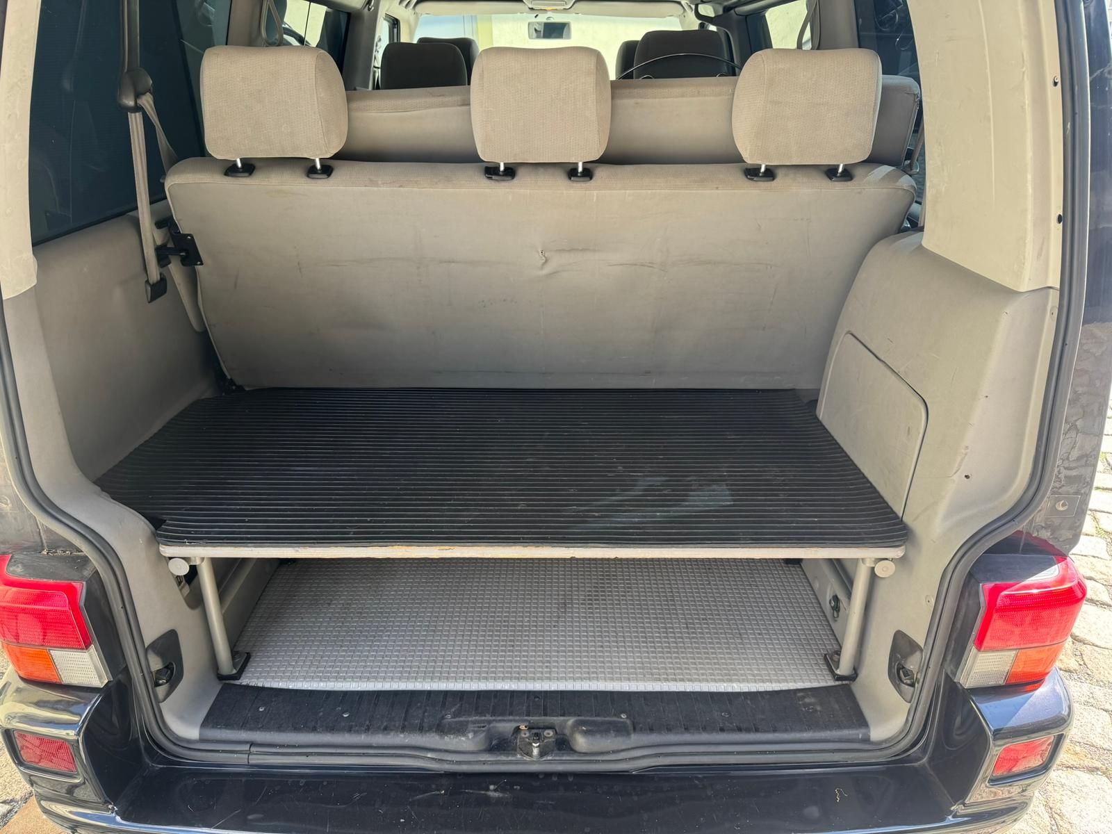 Fahrzeugabbildung Volkswagen T4 Multivan 2.5 TDI AHK | CAM | CARPLAY | NAVI |