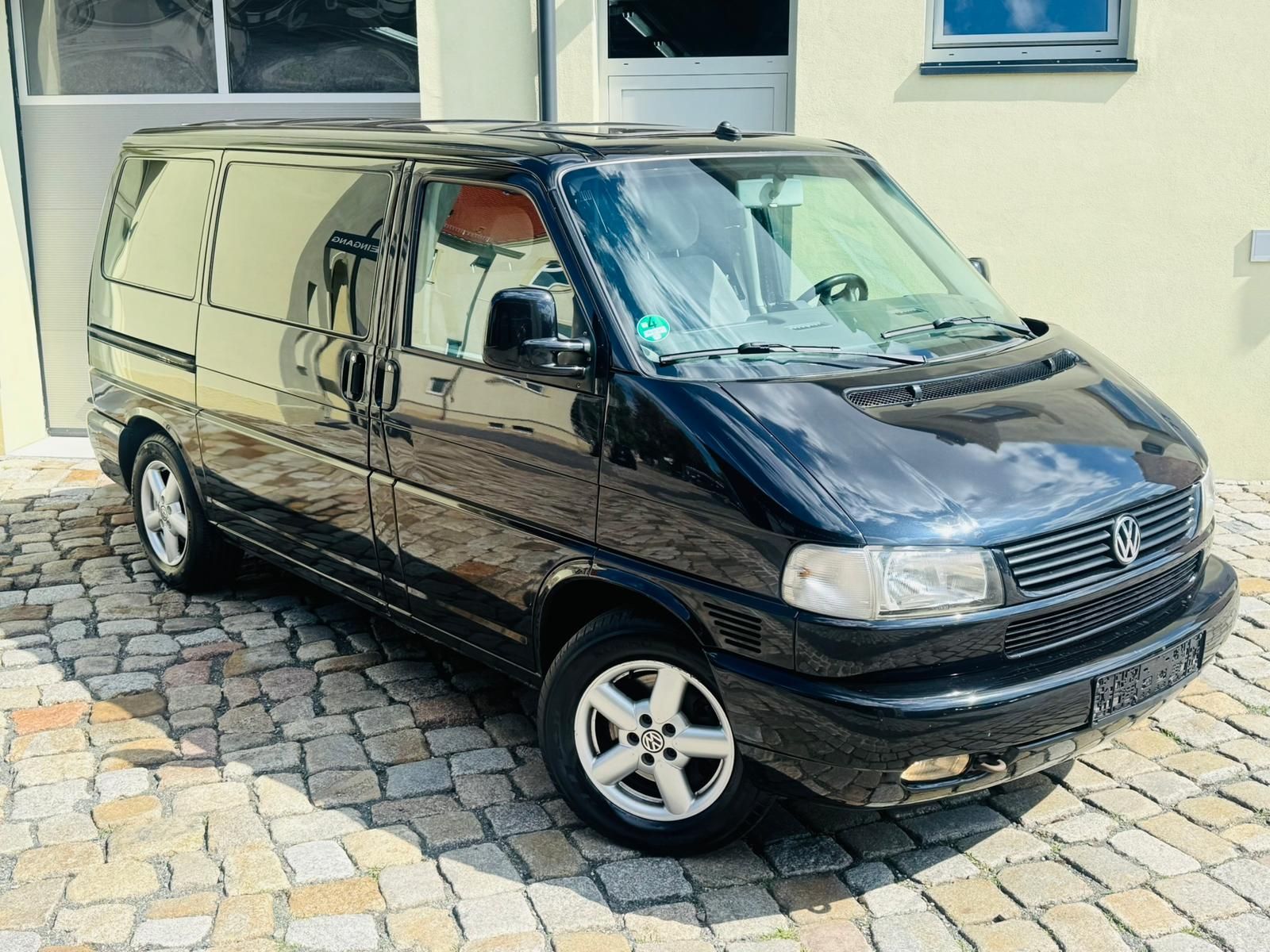 Fahrzeugabbildung Volkswagen T4 Multivan 2.5 TDI AHK | CAM | CARPLAY | NAVI |