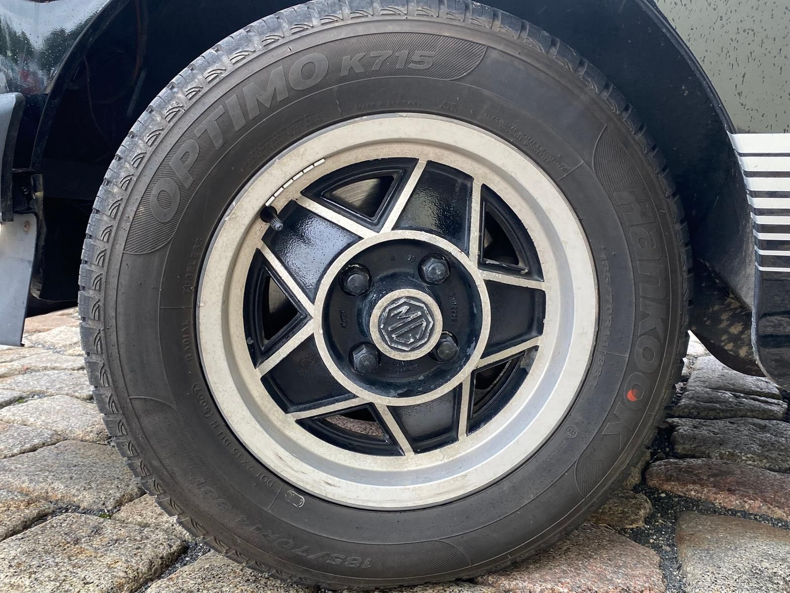 Fahrzeugabbildung MG MGB Limited Edition Radster Oldtimer
