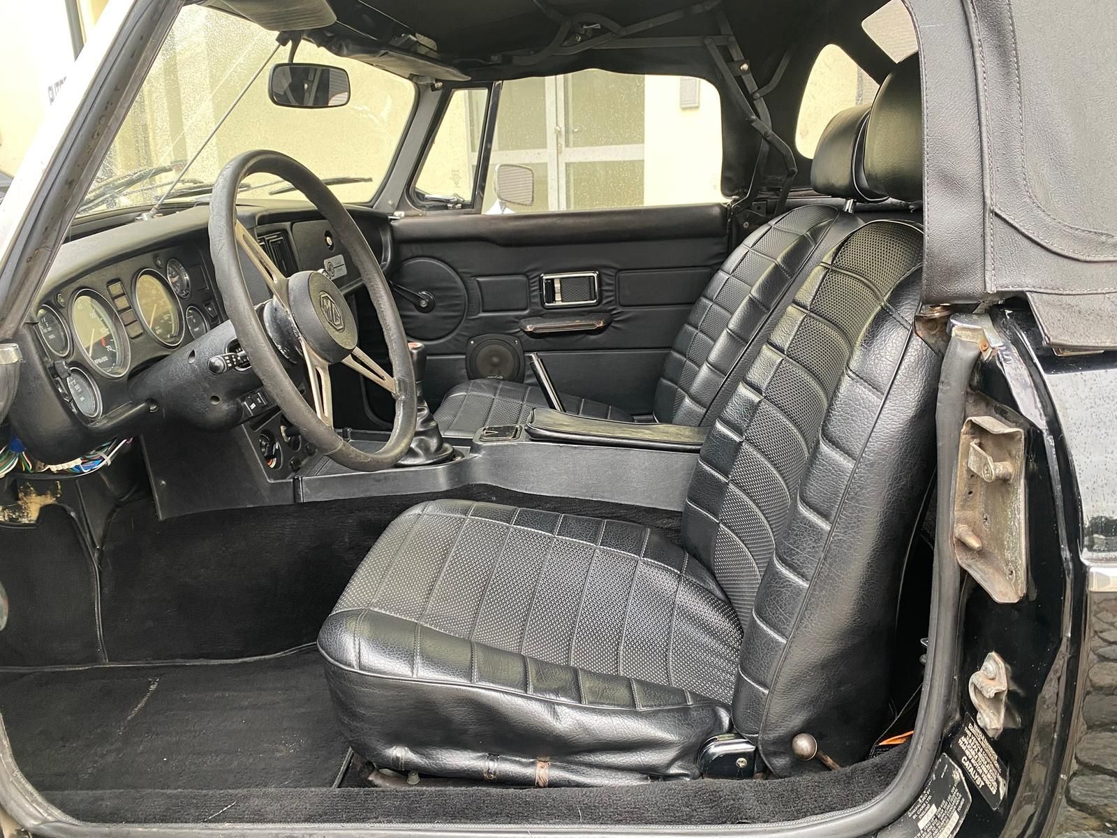 Fahrzeugabbildung MG MGB Limited Edition Radster Oldtimer