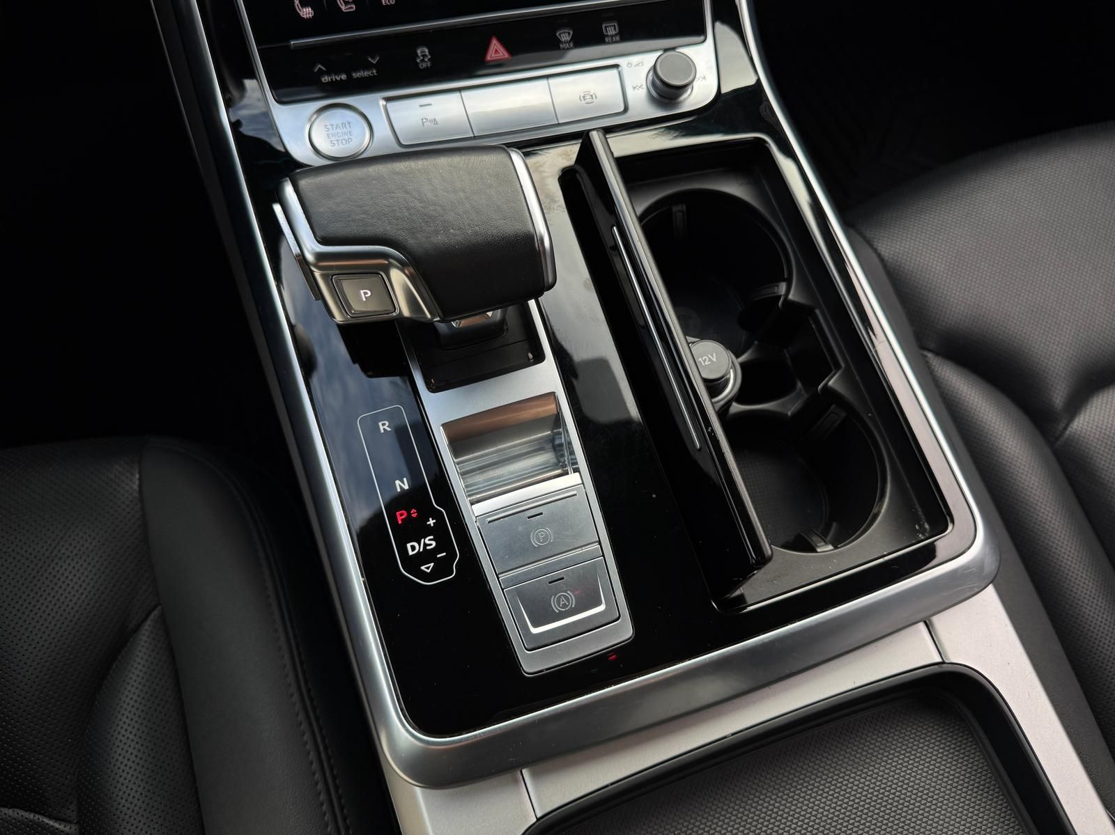 Fahrzeugabbildung Audi Q8 50 TDI V6 Quattro +ACC+CARPLAY+HUD+LED+NAVI+