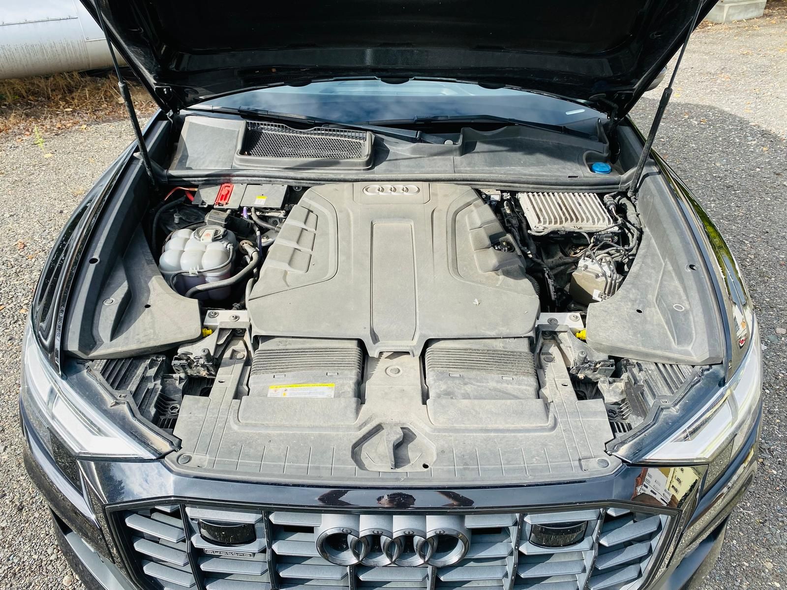 Fahrzeugabbildung Audi Q8 50 TDI V6 Quattro +ACC+CARPLAY+HUD+LED+NAVI+