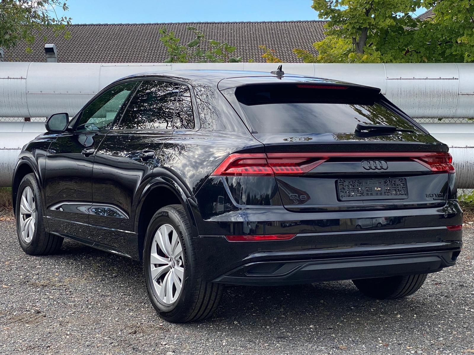 Fahrzeugabbildung Audi Q8 50 TDI V6 Quattro +ACC+CARPLAY+HUD+LED+NAVI+