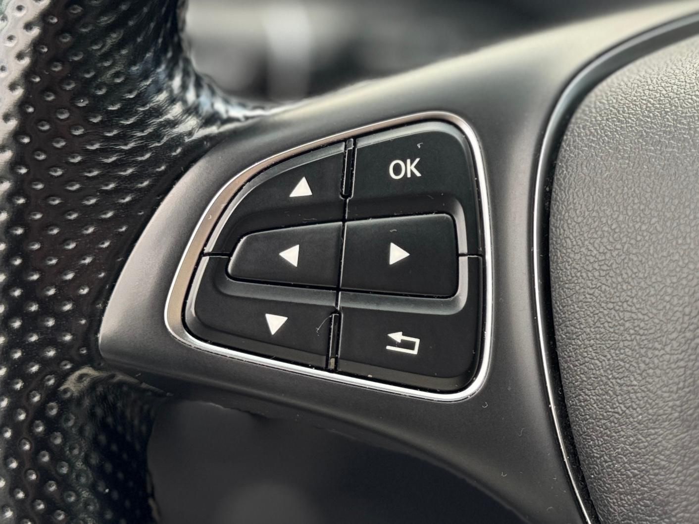 Fahrzeugabbildung Mercedes-Benz Vito 116 CDI lang Pro +9-SITZE+CARPLAY+