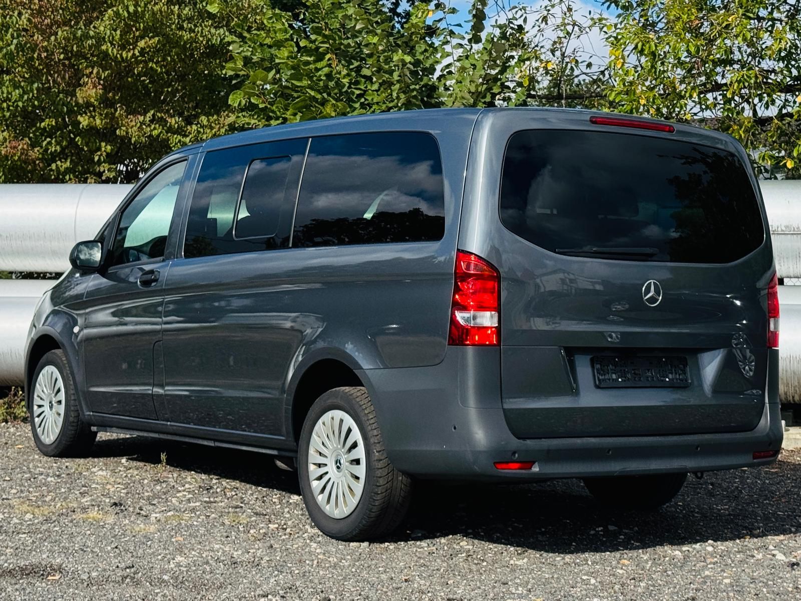 Fahrzeugabbildung Mercedes-Benz Vito 116 CDI lang Pro +9-SITZE+CARPLAY+