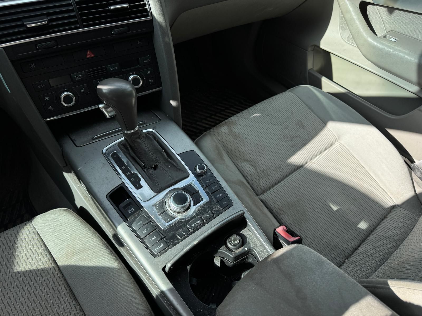 Fahrzeugabbildung Audi A6 2.4 V6  Limousine