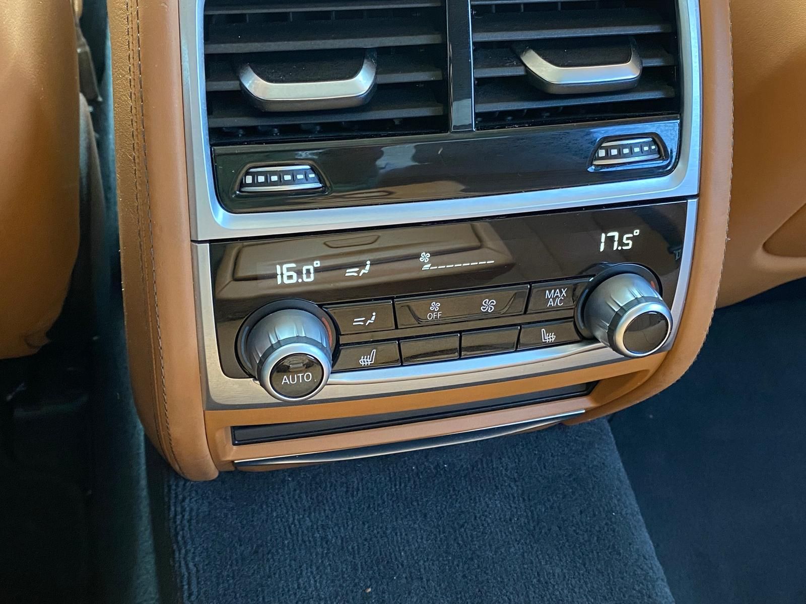 Fahrzeugabbildung BMW 740d xDrive Shadow-Line +CARPLAY+HUD+LASER+360°+