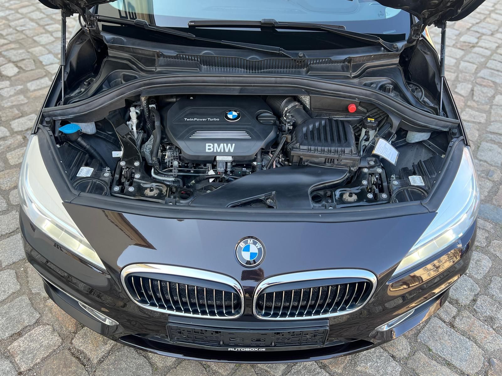 Fahrzeugabbildung BMW 218d xDrive Luxury Line+AHK+CAM+HUD+LED+PANO+