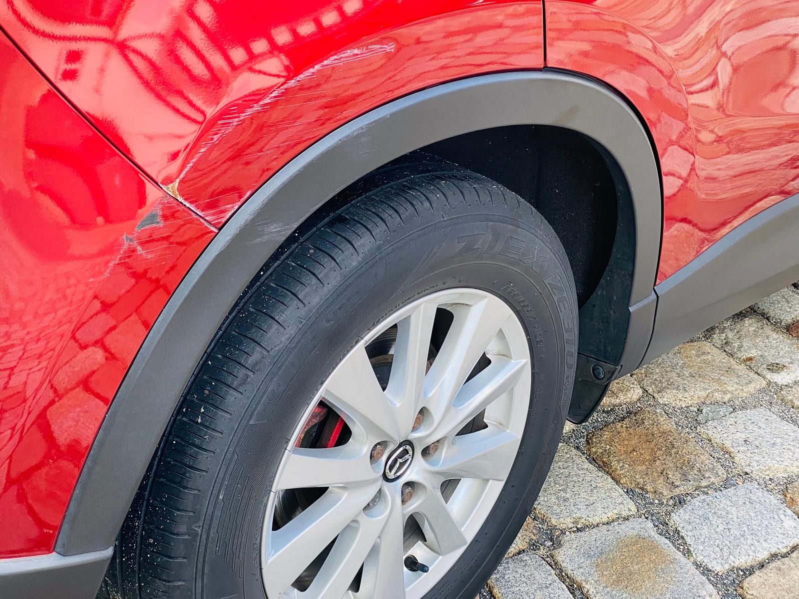 Fahrzeugabbildung Mazda CX-5 Center-Line AWD