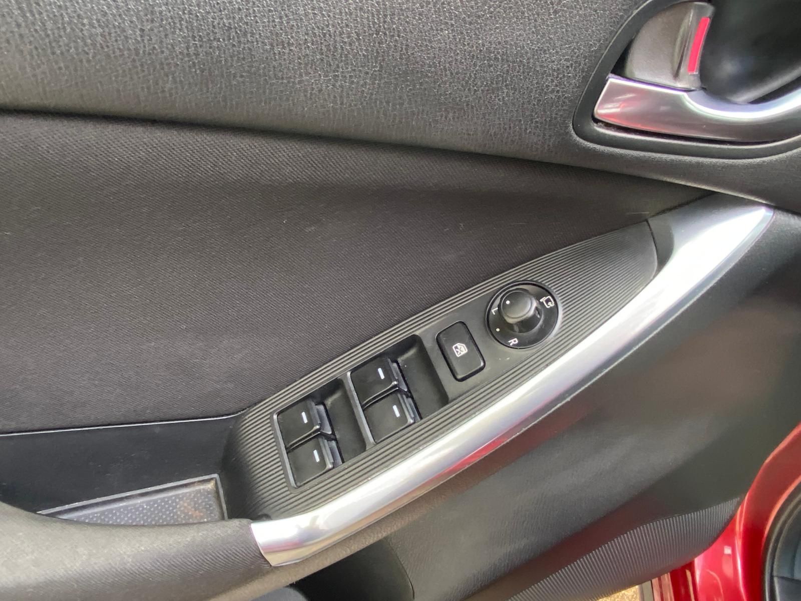 Fahrzeugabbildung Mazda CX-5 Center-Line AWD