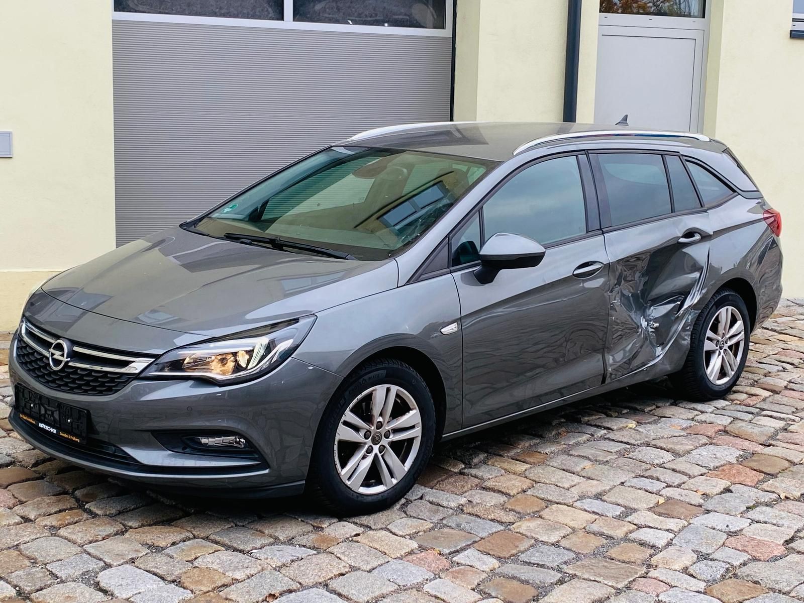 Opel Astra K Sports Tourer 1.4 16V SIDI Turbo Android