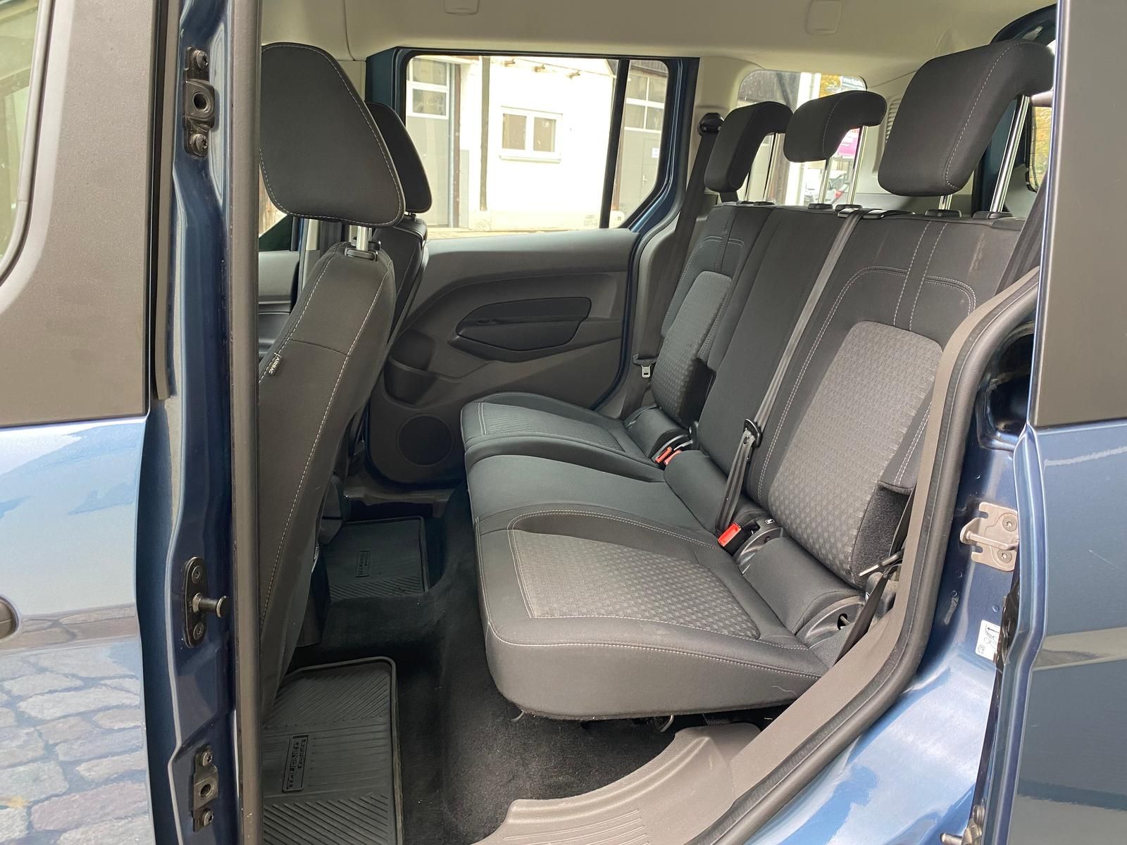 Fahrzeugabbildung Ford Transit Connect Kombi 1.5 EcoBlue m. CampingBox