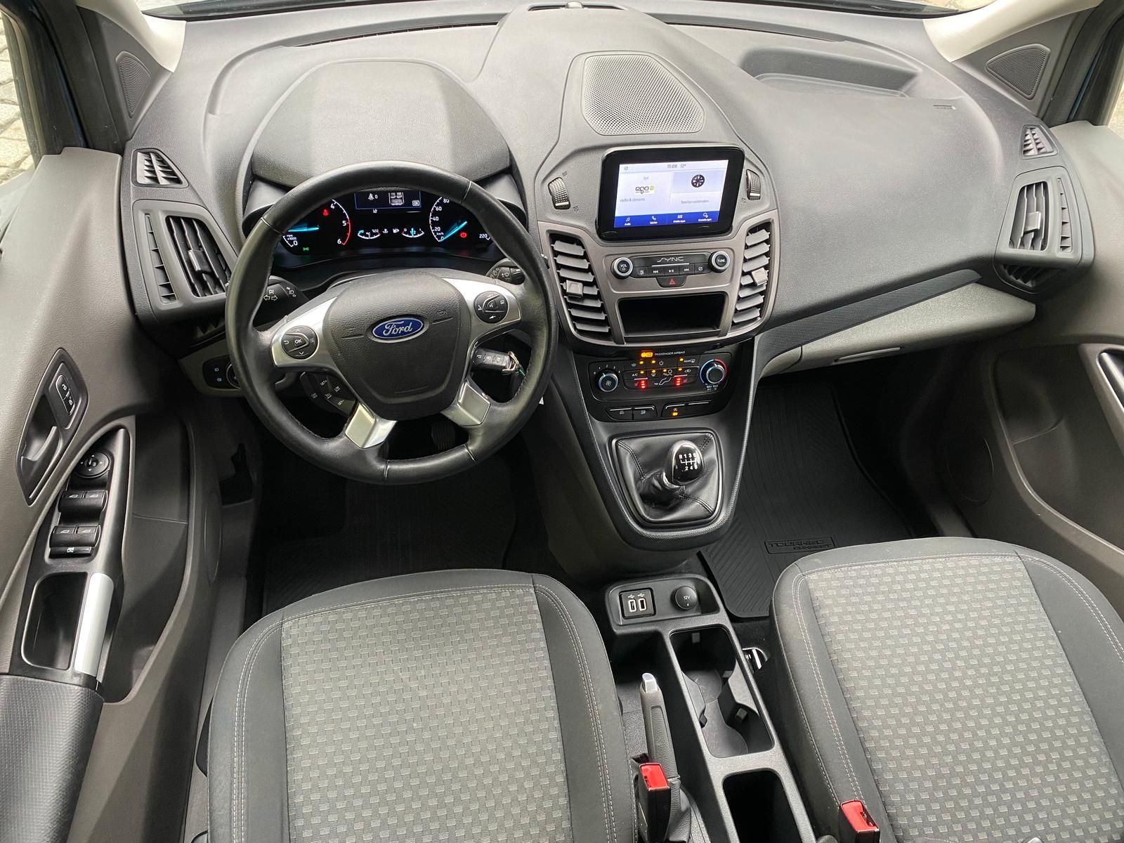 Fahrzeugabbildung Ford Transit Connect Kombi 1.5 EcoBlue m. CampingBox